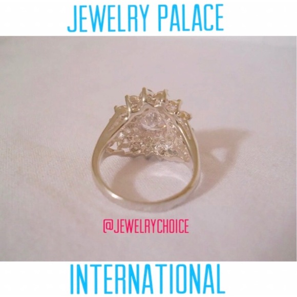 925 Stamped Silver Heart Shape Cubic Zirconia Ring - Picture 5 of 12